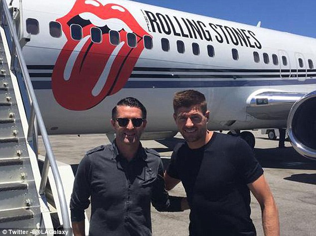 Steven Gerrard dan LA Galaxy Tumpangi Jet Pribadi Rolling Stones